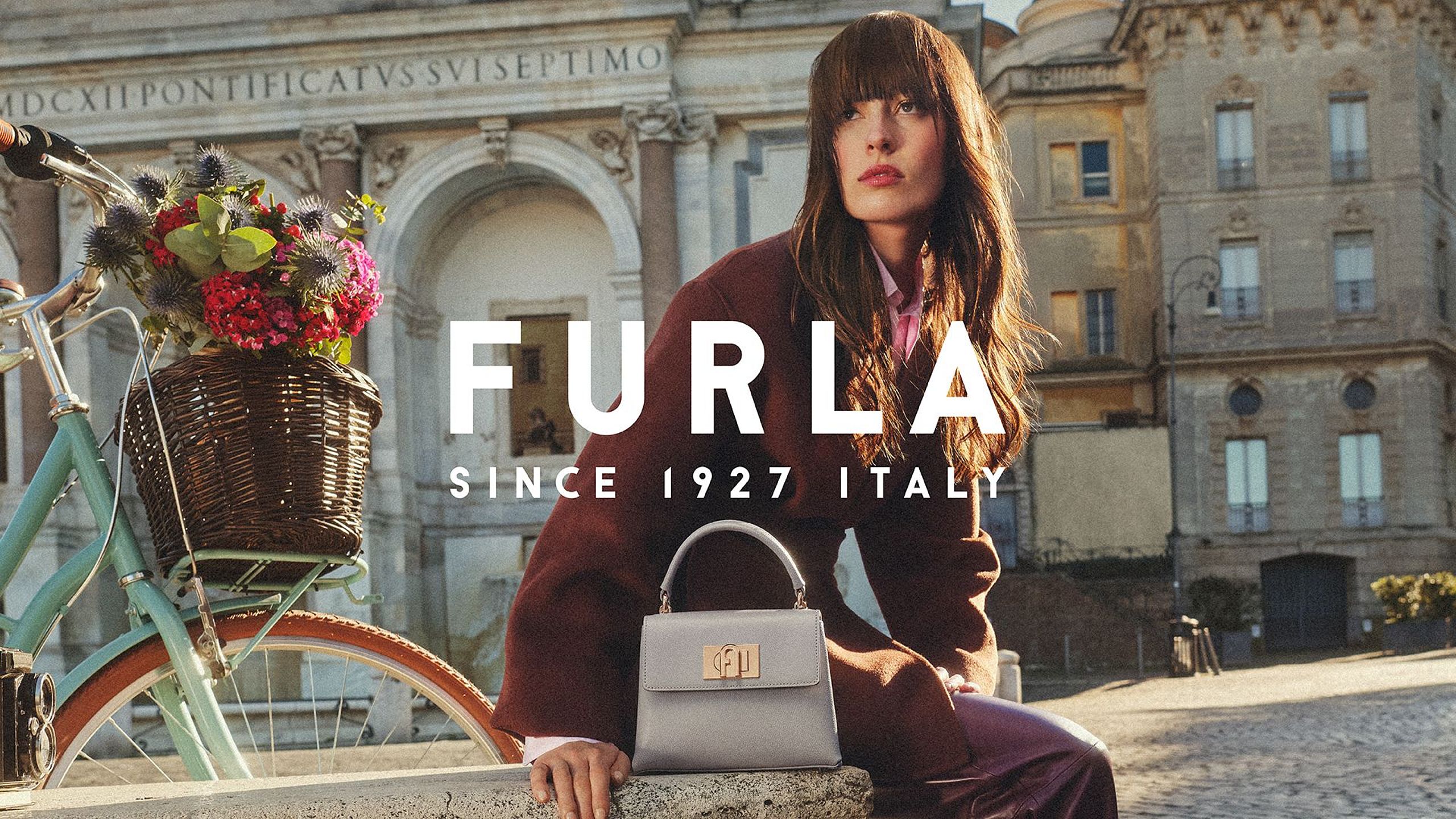 Furla banner Shop